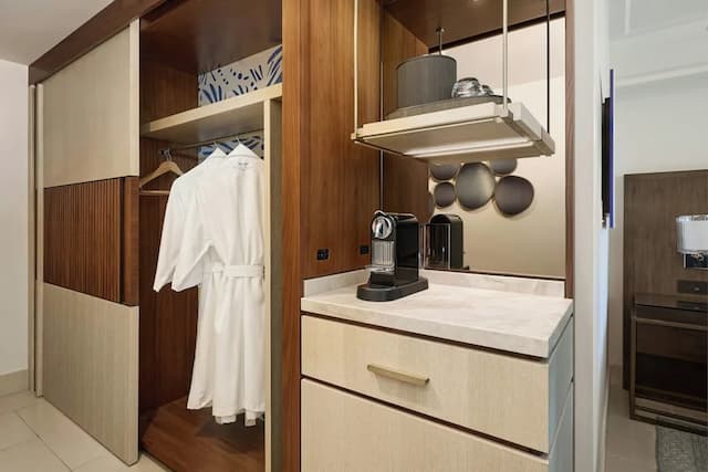 ワイレア・ビーチ・マリオット・リゾート＆スパ-プレミアム ルーム キングベッド 1 台 1 階 (Sundeck)-9