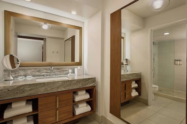 ワイレア・ビーチ・マリオット・リゾート＆スパ-ルーム キングベッド 1 台ソファーベッド付き パーシャル オーシャン ビュー (Balcony)-9