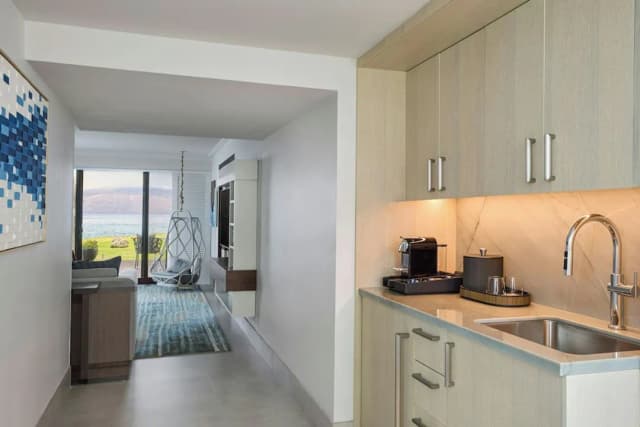 Wailea Beach Resort - Marriott, Maui-Suite, 1 King Bed, Oceanfront (Sundeck, Ground floor)-12