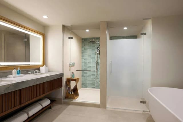 Wailea Beach Resort - Marriott, Maui-Suite, 1 King Bed, Oceanfront (Sundeck, Ground floor)-11