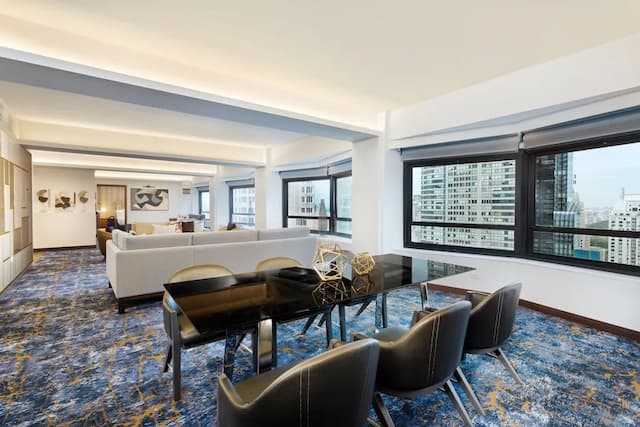 New York Hilton Midtown-总统套房, 1 张特大床 (Hearing)-3