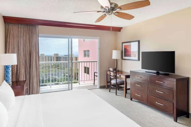 힐튼 베이케이션 클럽 카아나팔리 비치 마우이-스위트, 침실 1개, 수영장 전망 (Pool View King Suite Roll-In Shower)-9