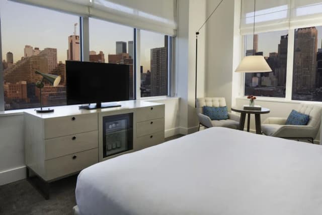 Ink 48 Hotel-Premier Room, 1 King Bed, Mobility Accessible-2