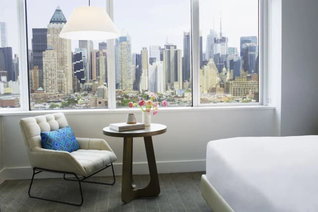 Ink 48 Hotel-Premier Room, 1 King Bed, Mobility Accessible-7