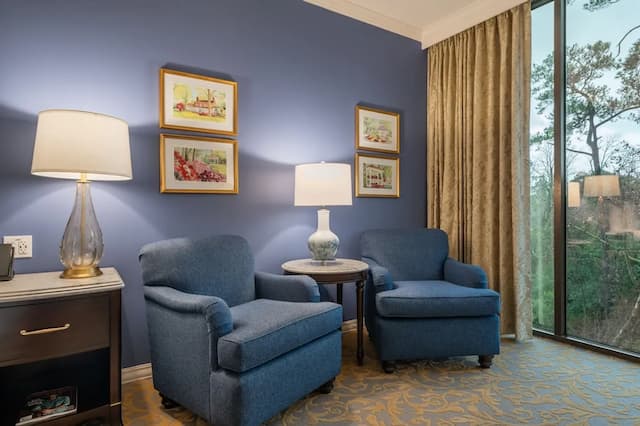 The Houstonian Hotel, Club & Spa-Traditional Room, Multiple Beds, Corner-4