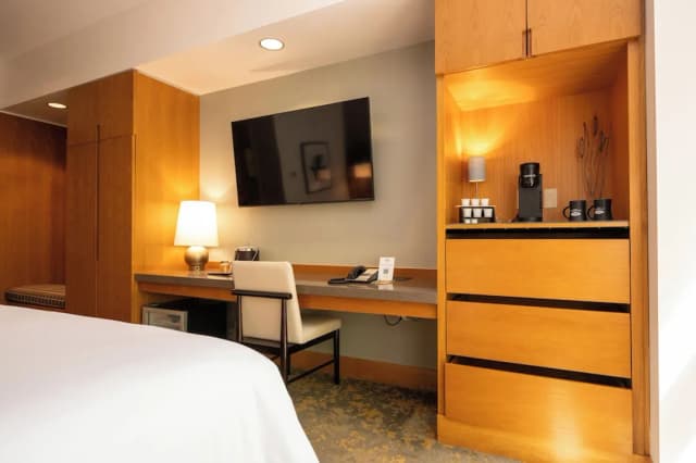 Cedarbrook Lodge-华丽客房, 1 张特大床-5