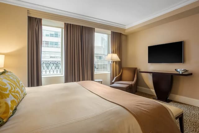 Omni Berkshire Place-Suite, 1 King Bed (5th Avenue)-5