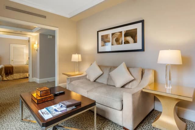 옴니 버크셔 플레이스-스위트, 킹사이즈침대 1개 (Rockefeller)-2