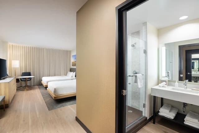 The Moran CITYCENTRE-Deluxe Room, 2 Double Beds, Non Smoking-4