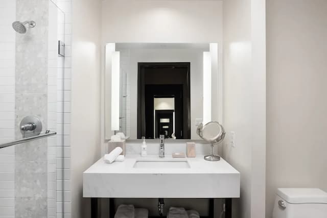 The Moran CITYCENTRE-Classic Suite, 1 King Bed, Non Smoking (Junior)-8