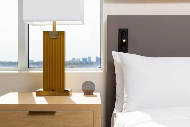 The Moran CITYCENTRE-Classic Suite, 1 King Bed, Non Smoking (Junior)-2