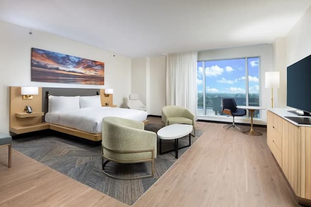 The Moran CITYCENTRE-Classic Suite, 1 King Bed, Non Smoking (Junior)-1