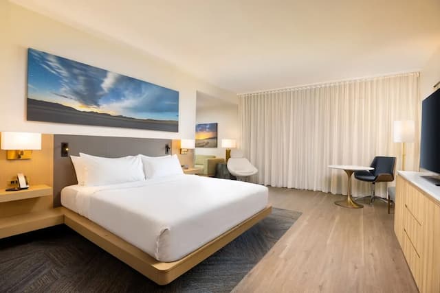 The Moran CITYCENTRE-Deluxe Suite, 1 King Bed, Non Smoking (Junior)-12