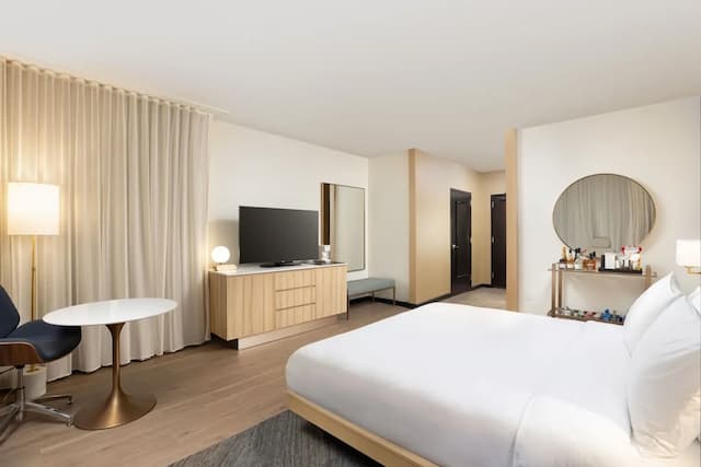 The Moran CITYCENTRE-Premium Room, 1 King Bed, Non Smoking-1