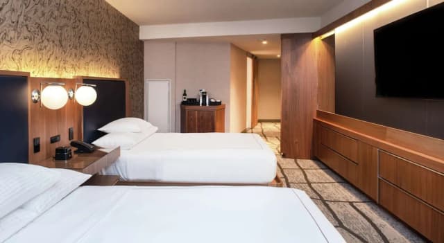 The Charter Hotel Seattle, Curio Collection by Hilton-Room, 2 Queen Beds, Corner-4