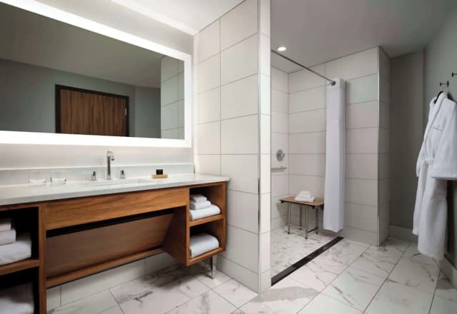 The Charter Hotel Seattle, Curio Collection by Hilton-Room, 1 King Bed, Accessible, Corner (City View, Roll-In Shower)-9