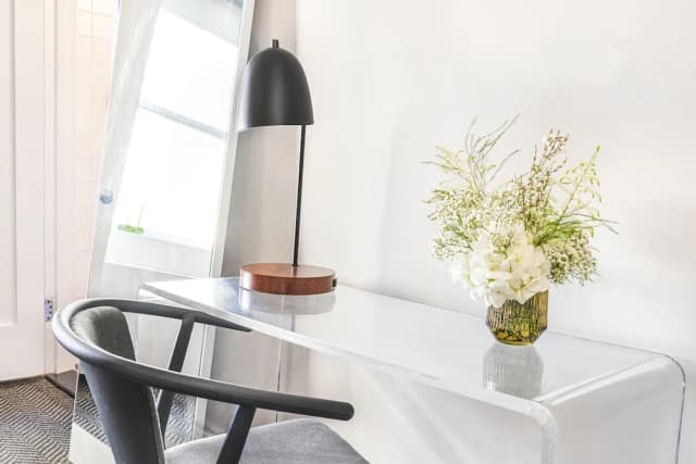 Paramount Times Square – A Generator Hotel-Deluxe Room, 1 King Bed-4