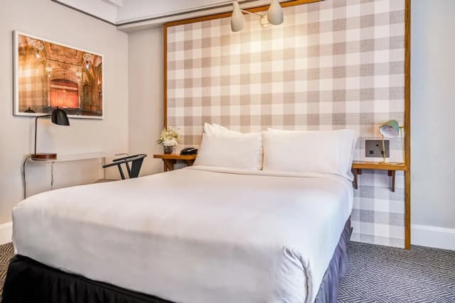 Paramount Times Square – A Generator Hotel-Superior Room, 1 Queen Bed-1