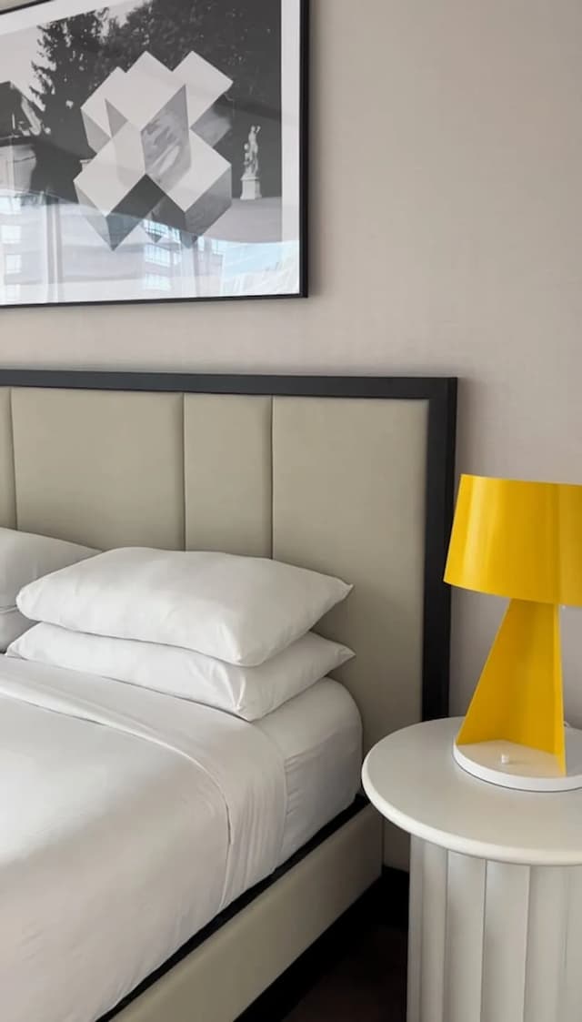 シウィット シカゴ ヒルトン  ホテル-ルーム キングベッド 1 台 浴槽 リバービュー-3