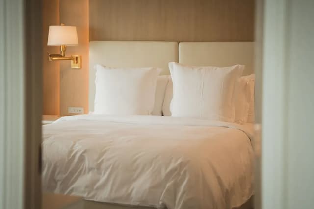 Four Seasons Hotel Chicago-Premier Suite, 1 King Bed, Accessible-4