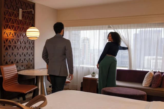 西雅圖喜來登大酒店-豪華客房, 1 張特大雙人床, 城市景-5