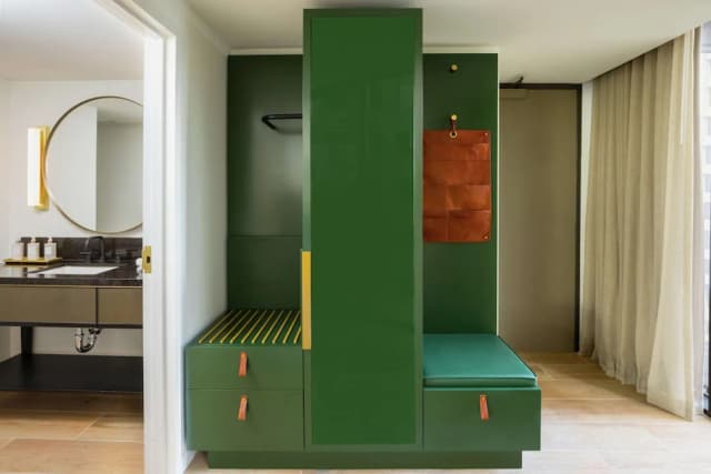 C. 볼드윈, 큐리오 컬렉션 바이 힐튼-룸, 킹사이즈침대 1개, 장애인 지원 (Mobility & Hearing, Roll-in Shower)-3