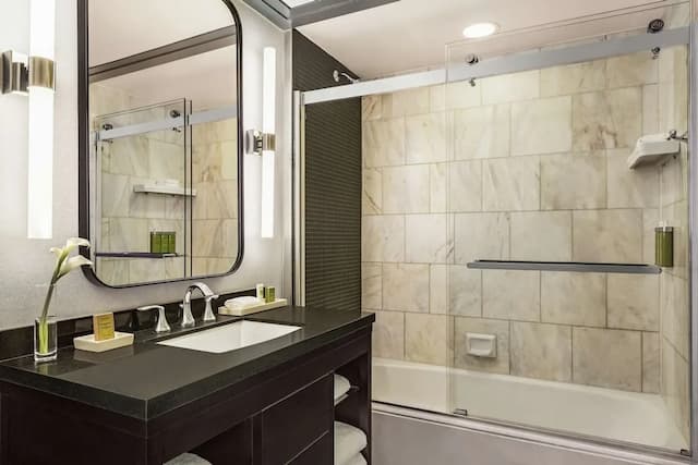 ヒルトン チェッカーズ ロサンゼルス-ジュニア スイート キングベッド 1 台-3