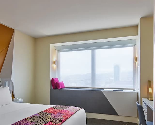 W 酒店 - 三藩市-標準客房, 1 張特大雙人床 (Mobility/Hearing Accessible, Tub)-1