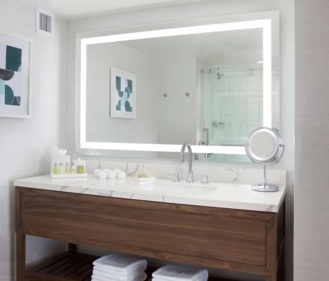 Hilton Santa Monica Hotel & Suites-Suite, 1 Bedroom (2 Queen Beds)-7
