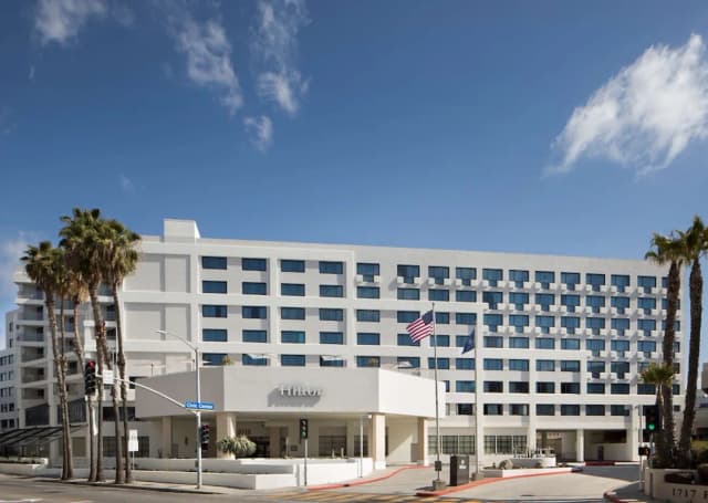 Hilton Santa Monica Hotel & Suites-Room, 2 Double Beds, City View-4