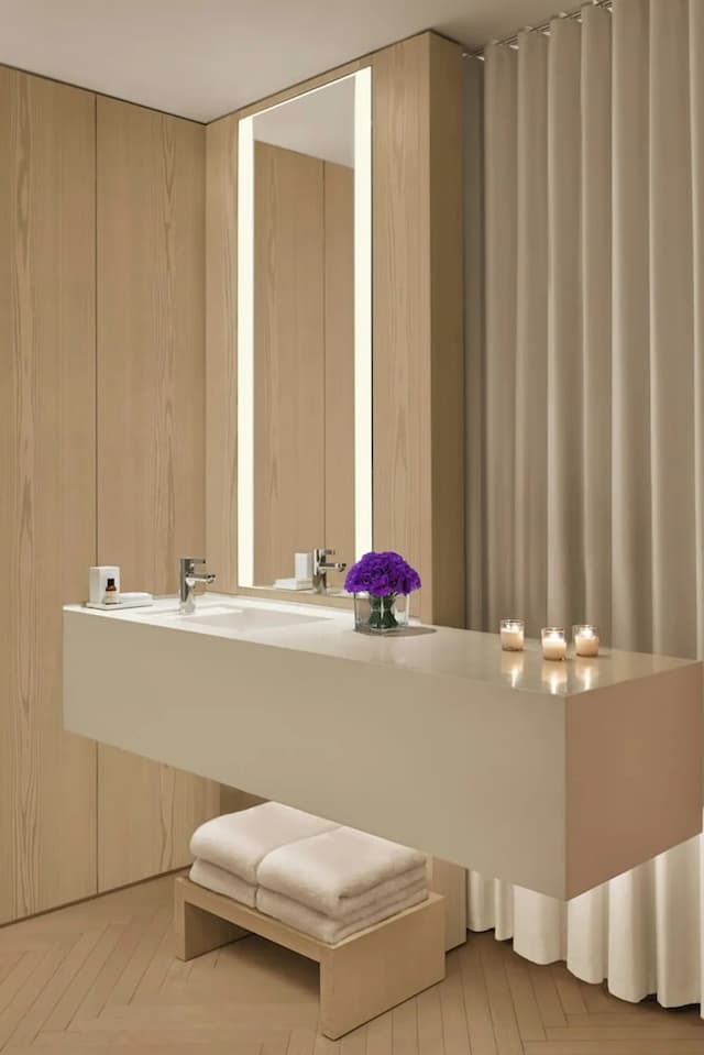 The Times Square EDITION-高级房, 1 张特大床 (View)-6