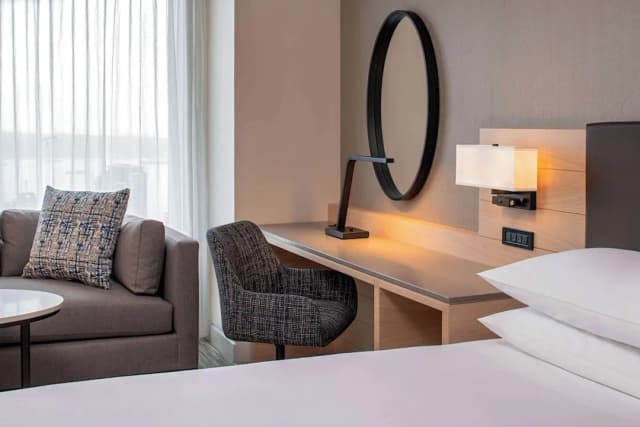 Hyatt Regency Seattle-Room, 1 King Bed (High Floor)-2