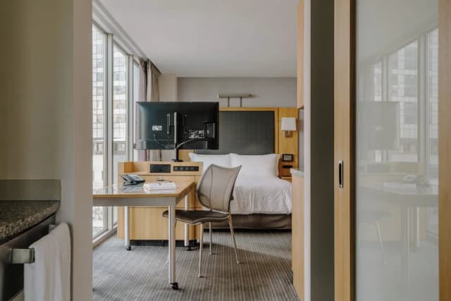 Club Quarters Hotel, World Trade Center-套房, 1 张大床和 1 张沙发床 (One Room)-9