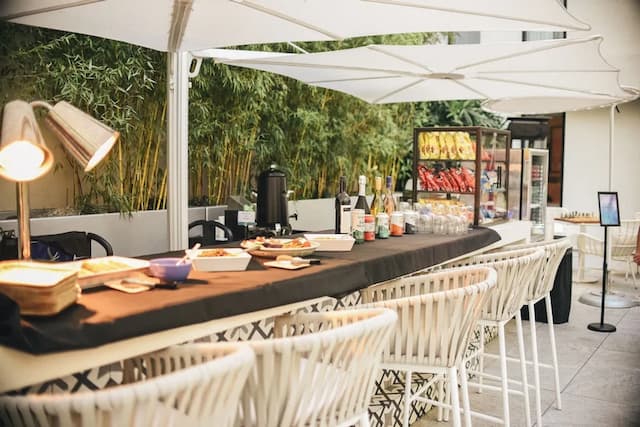 The Godfrey Hotel Hollywood-Element Lounge Access, Garden Terrace King-20