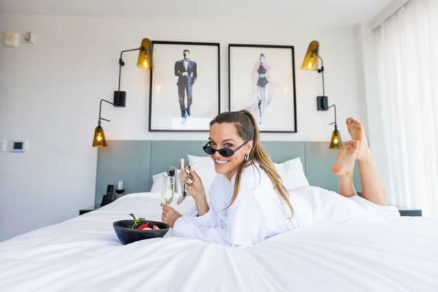 好萊塢戈弗雷飯店-都會客房, 1 張特大雙人床, 非吸煙房, 城市景觀-12