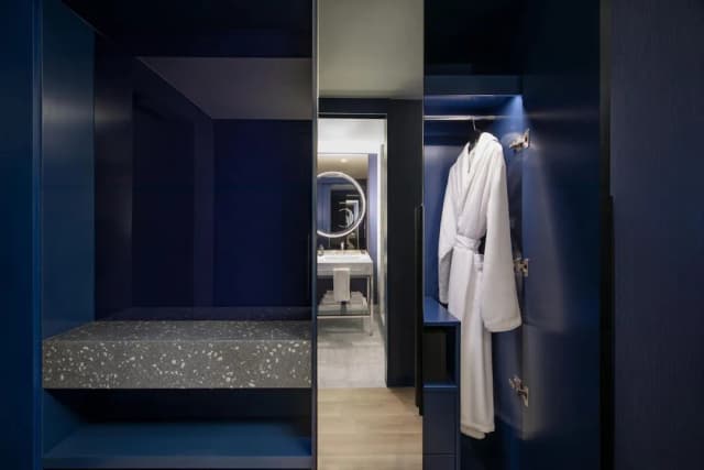 W 好萊塢飯店-高級客房, 1 張特大雙人床, 城市景觀-2