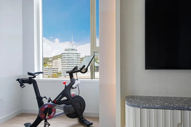 W 好萊塢飯店-豪華客房, 1 張特大雙人床, 邊間-5