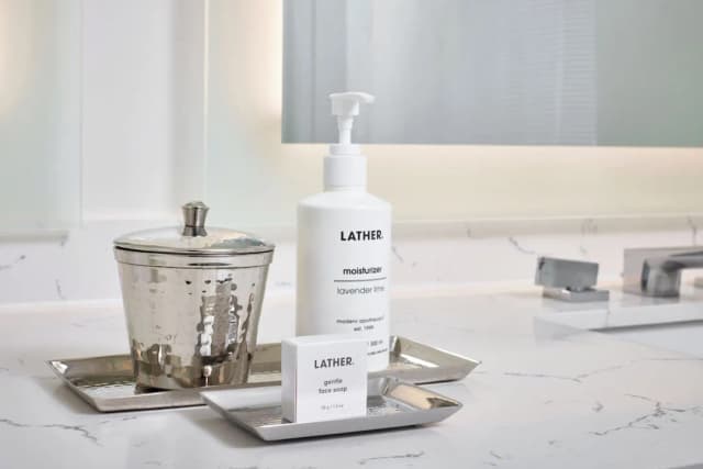 Archer Hotel Seattle/Redmond-Deluxe King Studio Suite-9