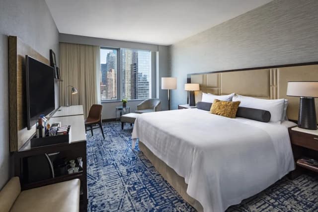 InterContinental New York Times Square by IHG-Premium Room, 1 King Bed (Midtown View)-5