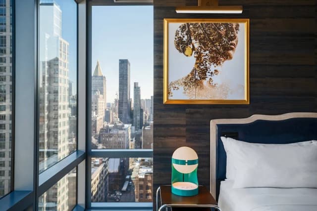 Renaissance New York Chelsea Hotel-Room, 1 King Bed, City View, Corner-4