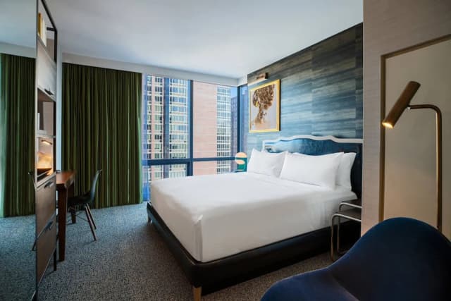 Renaissance New York Chelsea Hotel-Room, 1 King Bed, City View, Corner-1