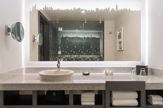 ルネッサンス ニューヨーク タイムズスクエア ホテル バイ マリオット-ルーム キングベッド 1 台-6