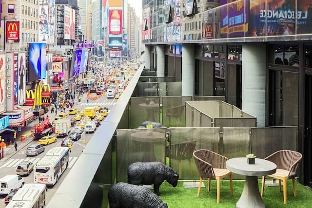 ルネッサンス ニューヨーク タイムズスクエア ホテル バイ マリオット-ルーム キングベッド 1 台 テラス-9