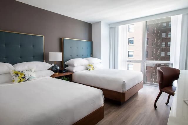 Le Méridien Essex Chicago-华丽客房, 2 张双人床 (Hearing Accessible)-9