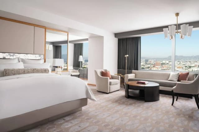 The Ritz-Carlton, Los Angeles-小型套房, 1 张特大床, 城市景观-1