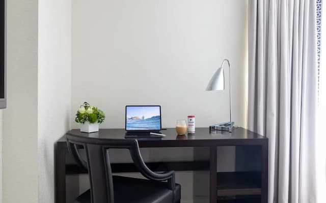 체임벌린 웨스트 할리우드-시그니처룸, 침실 1개 (Recently Renovated)-11