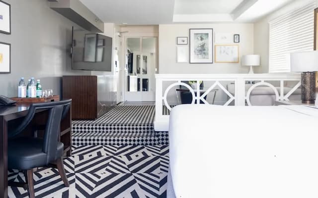 체임벌린 웨스트 할리우드-디럭스 스위트-4