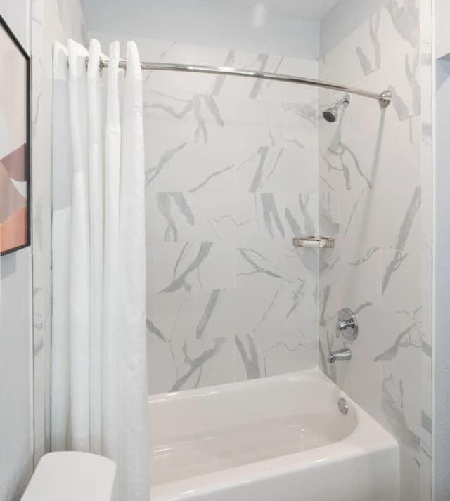 DoubleTree by Hilton Houston Westchase-Room, 2 Queen Beds-3