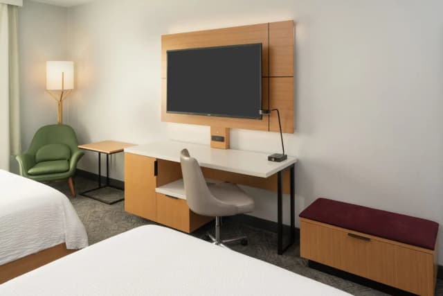 DoubleTree by Hilton Houston Westchase-Room, 2 Queen Beds-4