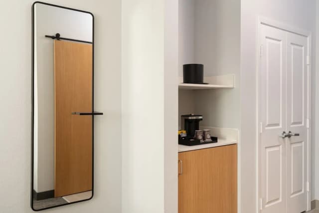 DoubleTree by Hilton Houston Westchase-Room, 2 Queen Beds-6